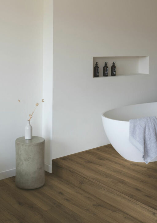 QuickStep CLASSIC Warm Brown Oak Laminate Flooring, 8mm